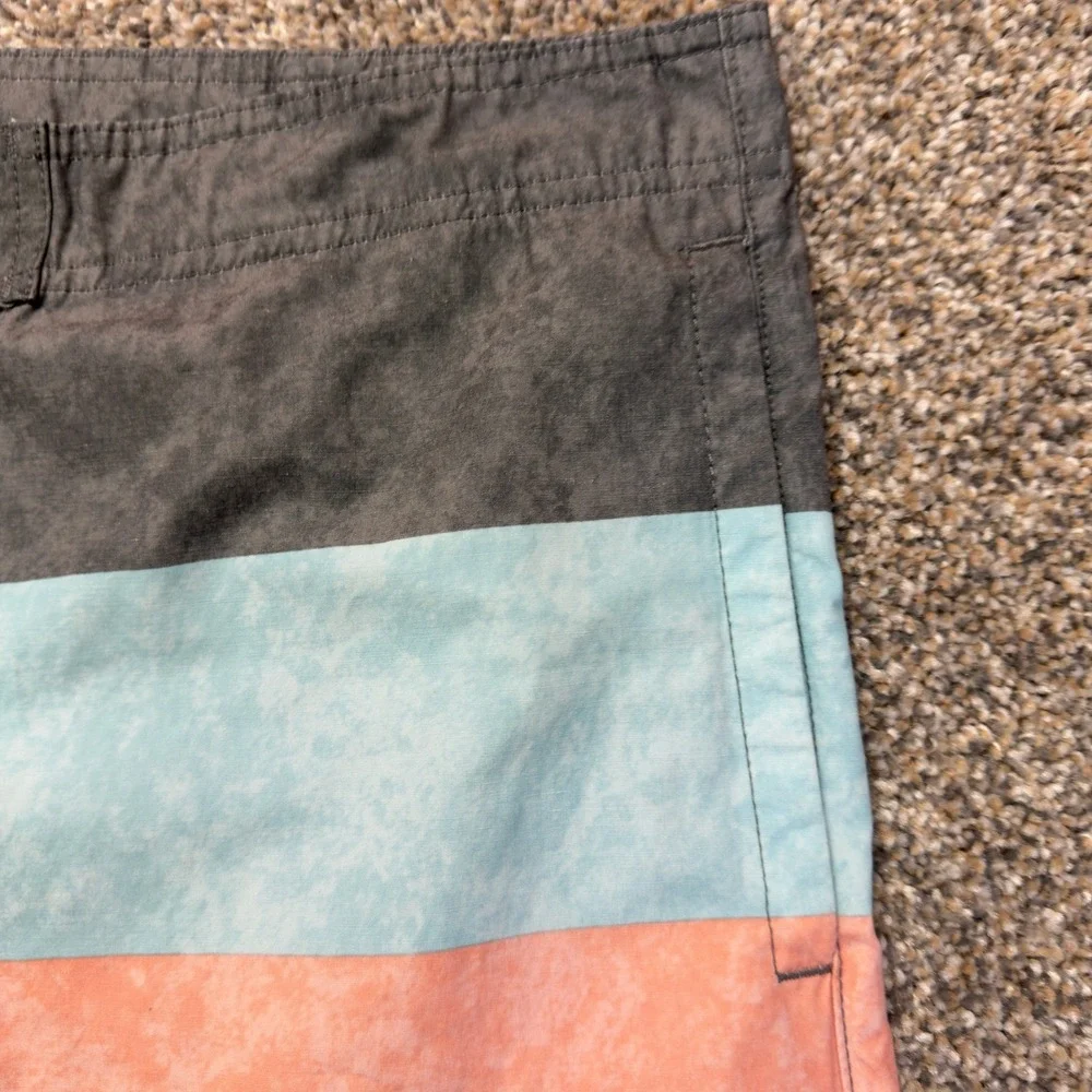 American Eagle Mens Board Shorts Gray‎ Turquoise Peach Striped Swim Trunks L